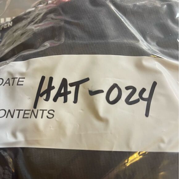 The North Face Men's Charcoal Gray Outdoor Adventure Shorts in Size Medium - Picture 7 of 7